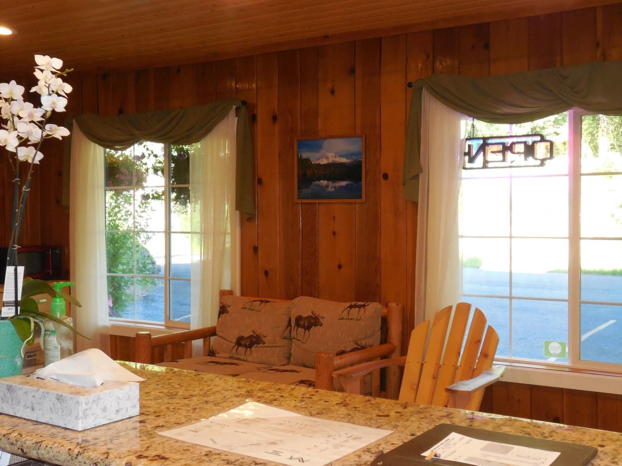 Mountain View Lodge - No Pets Allowed Packwood Bagian luar foto